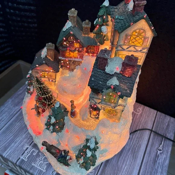 Vintage 2004 fiber Optic Village Lighted Christmas Holiday Decor 10.5" Tall - Picture 15 of 17
